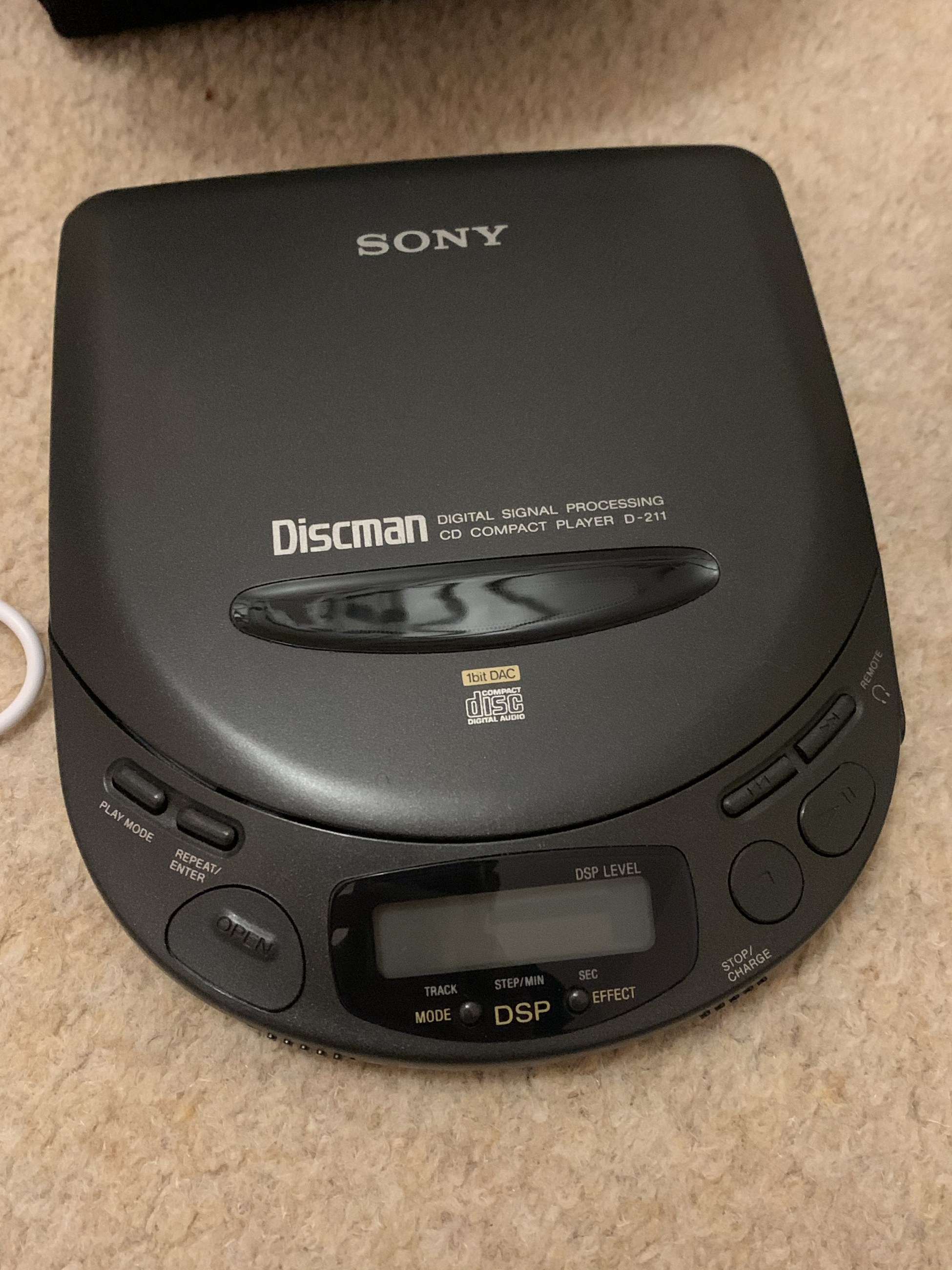 Sony D-211 Discman