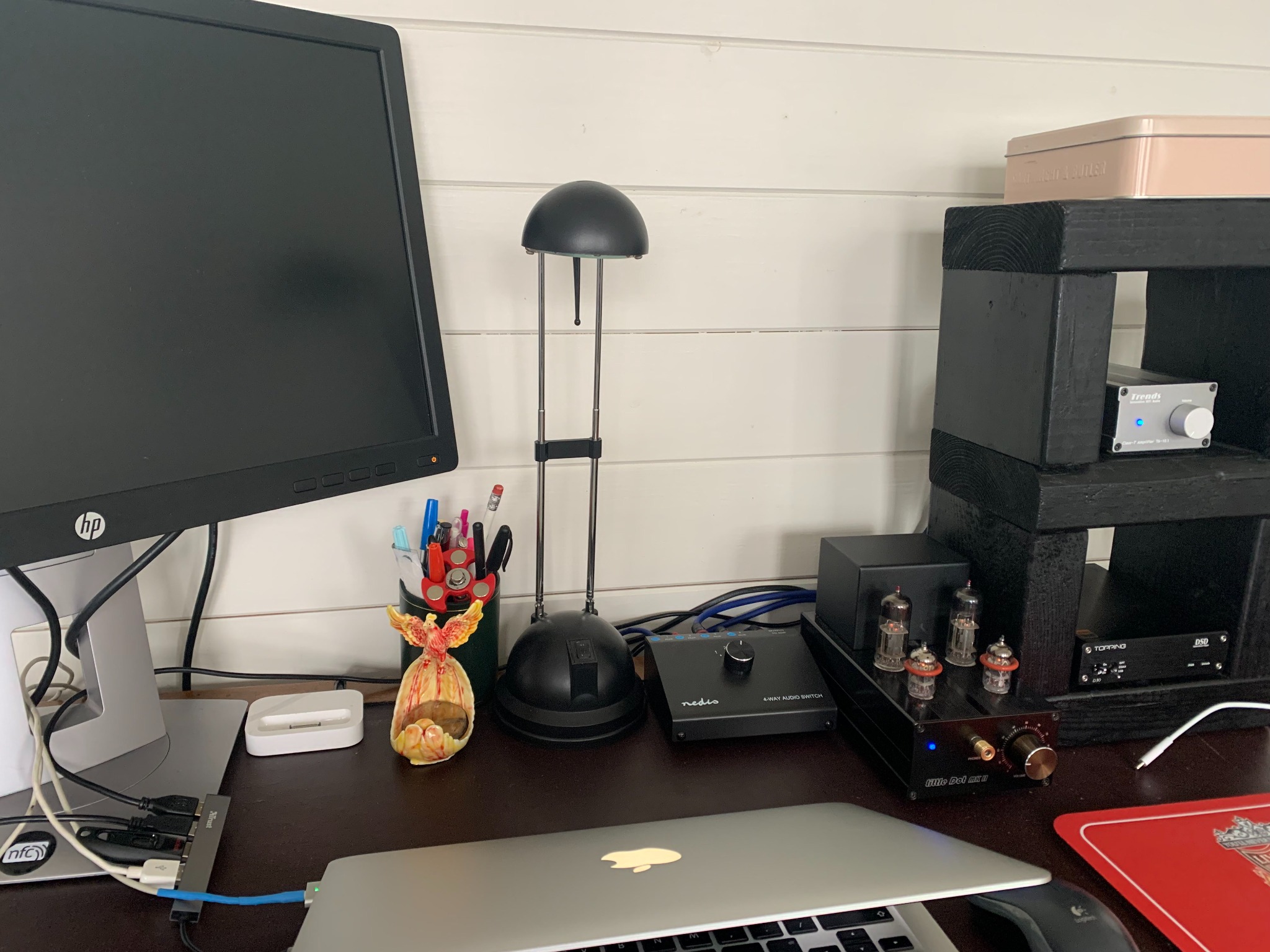 Mid-sized lounge and office system with Little Dot valve amplifier, Topping DAC and Trends Audio amplifier