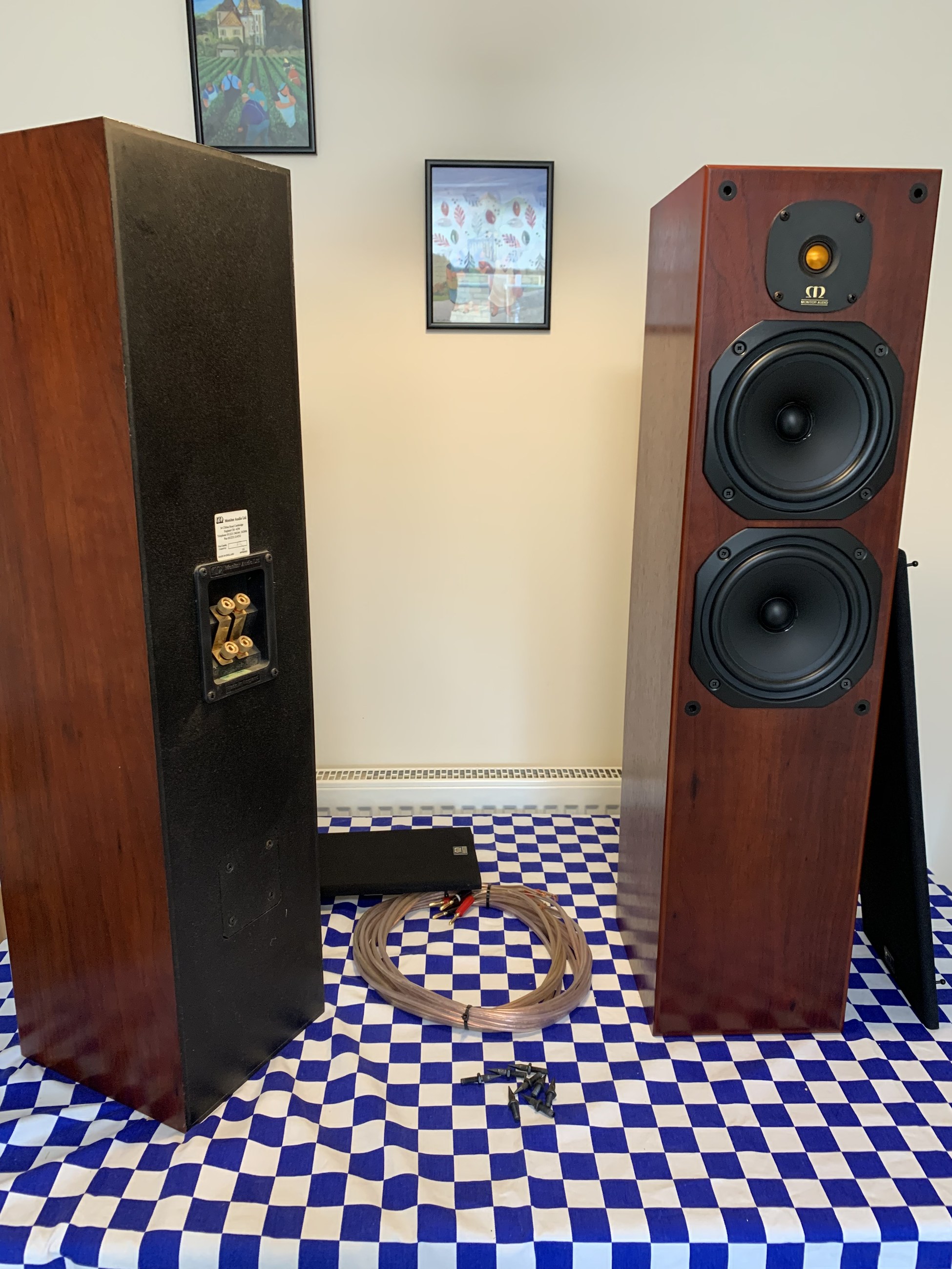 Monitor Audio 4 floorstanders